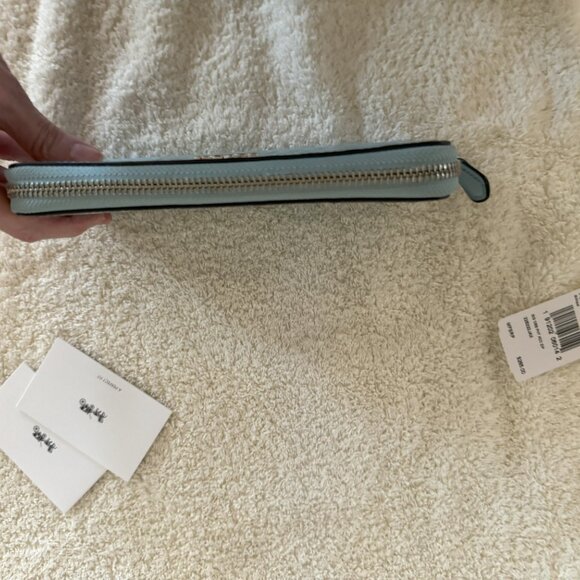 COACH ACCORDION ZIP WALLET F54805 COLOR LIGHT BLUE - Picture 3 of 6